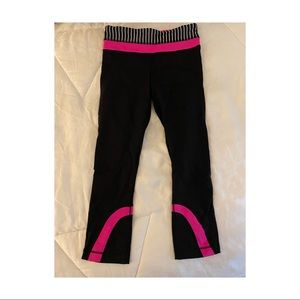 Lululemon cropped black leggings with pink stripe